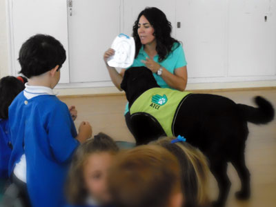 ACTIVIDADES EDUCATIVAS ASISTIDAS CON PERROS